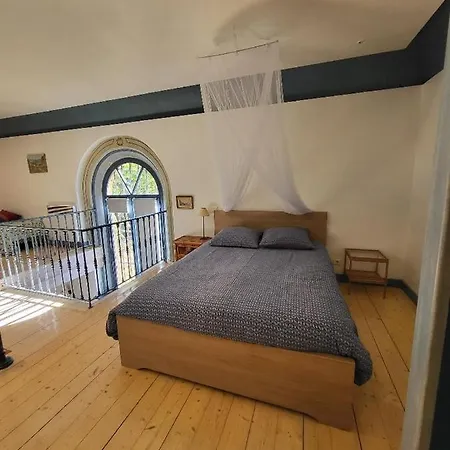 Casa de Férias Atypique Chapelle Amenagee *